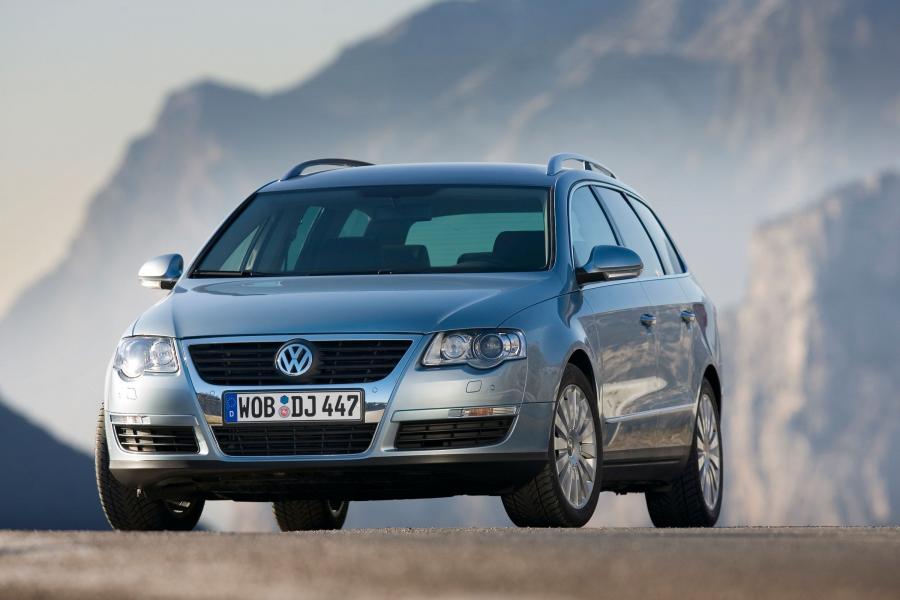  Volkswagen Passat Variant 2005 года  (фото 20 из 121)